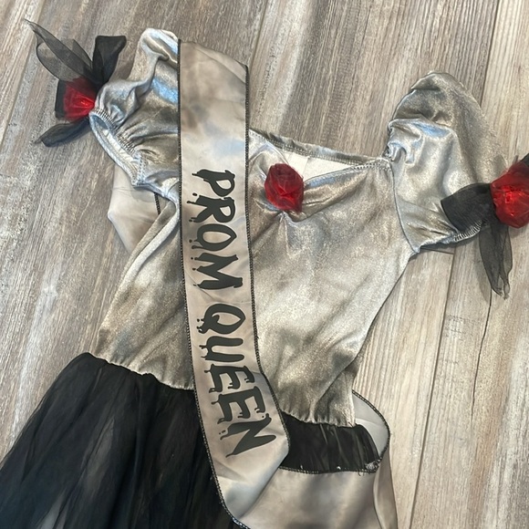 Halloween girls costume- dead prom queen zombie 8-10 - Picture 3 of 9